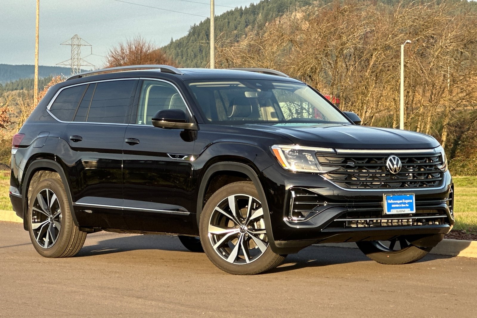 2026 Volkswagen Atlas SEL Premium R-Line's photo