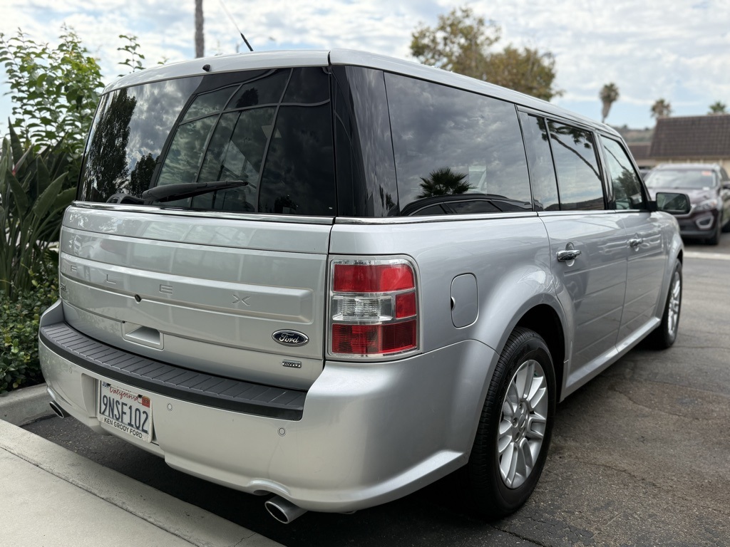 2019 Ford Flex SEL photo 6