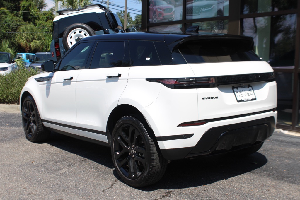 2024 Land Rover Range Rover Evoque S photo 3
