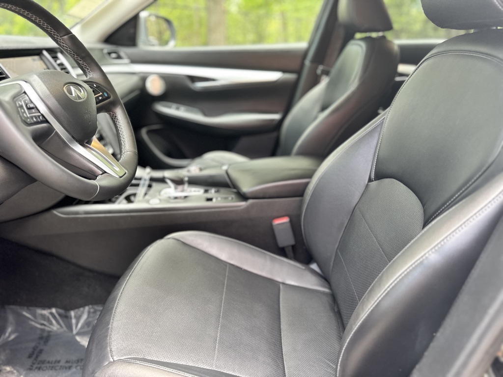 2022 Infiniti QX50 Essential photo 19