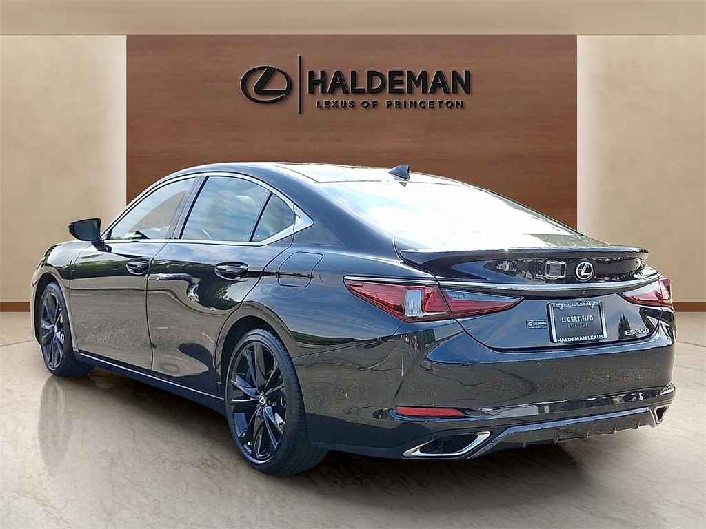 2022 Lexus ES 350 F SPORT photo 4