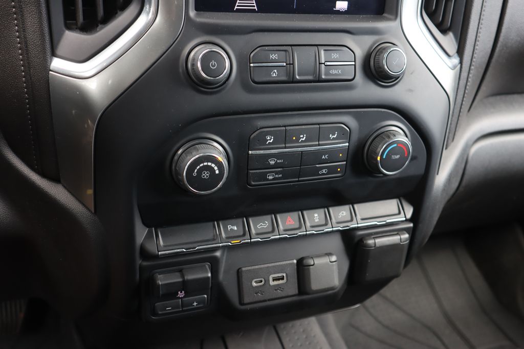 2022 Chevrolet Silverado 2500HD LT photo 16