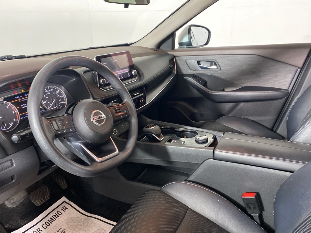 2021 Nissan Rogue SV photo 12