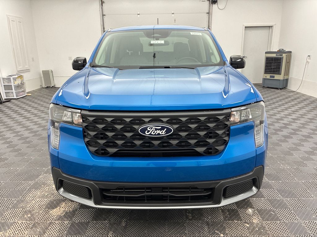 2025 Ford Maverick XLT photo 2