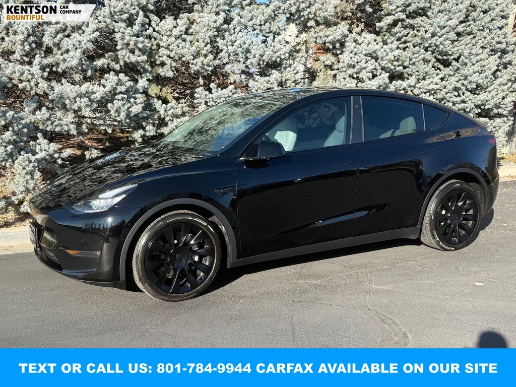 2022 Tesla Model Y Long Range's photo