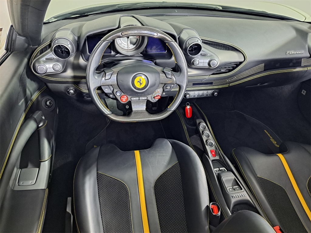 2023 Ferrari F8 Spider Base photo 4