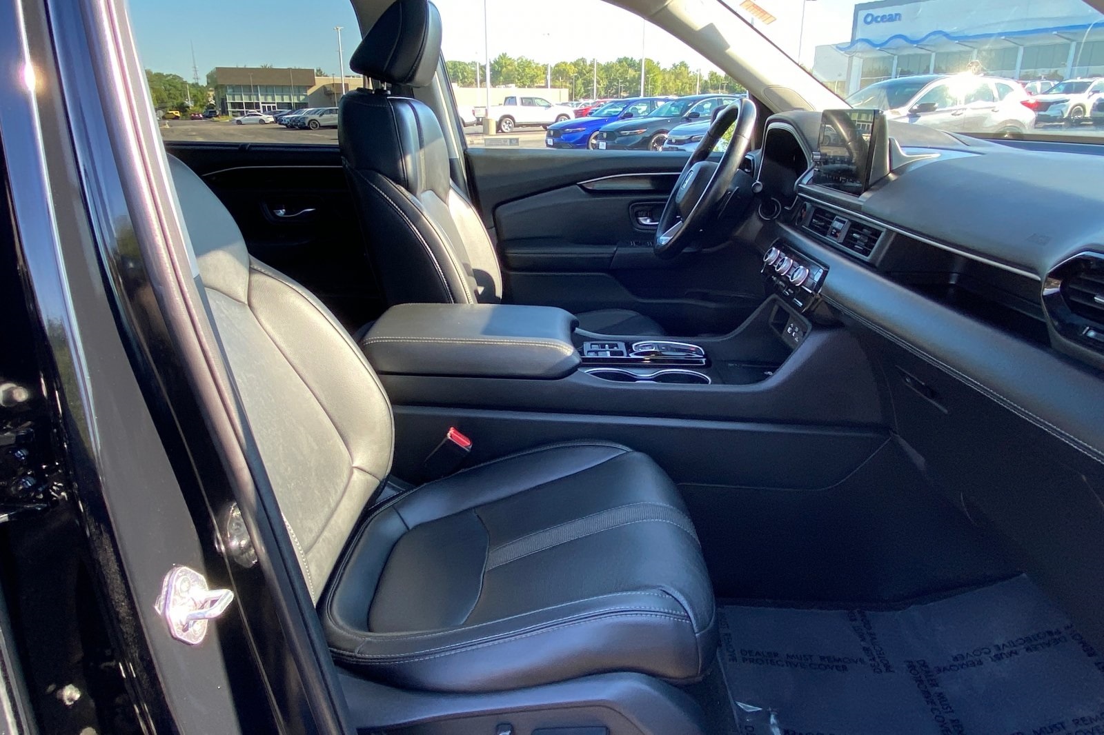 2023 Honda Pilot Touring photo 14