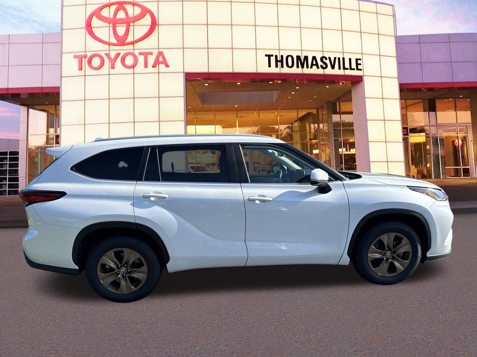 2023 Toyota Highlander Bronze Edition photo 4
