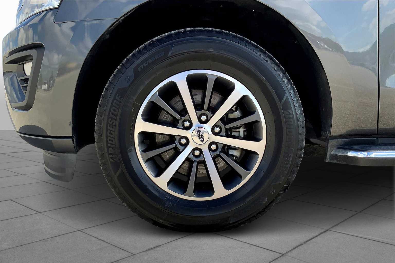 2021 Ford Expedition XLT photo 10