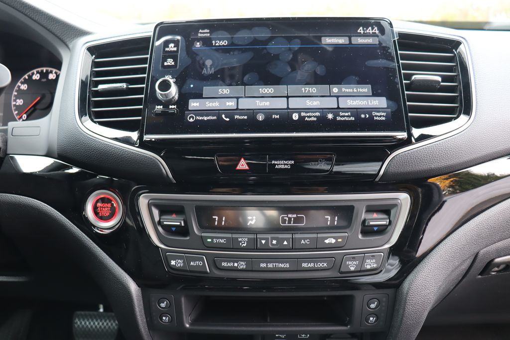 2025 Honda Ridgeline Black Edition photo 23