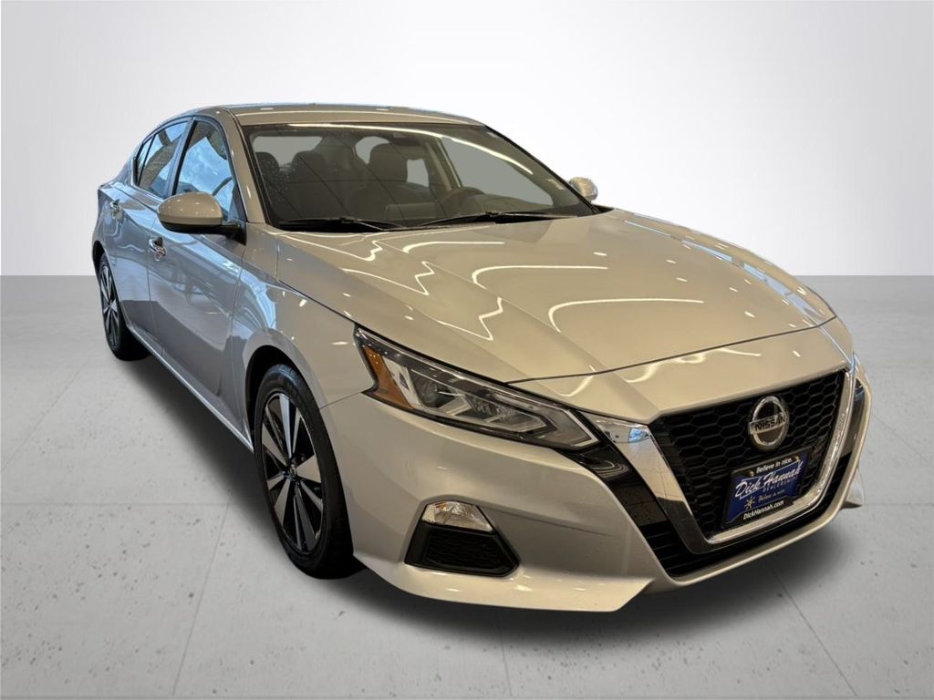 2022 Nissan Altima 2.5 SV photo 4
