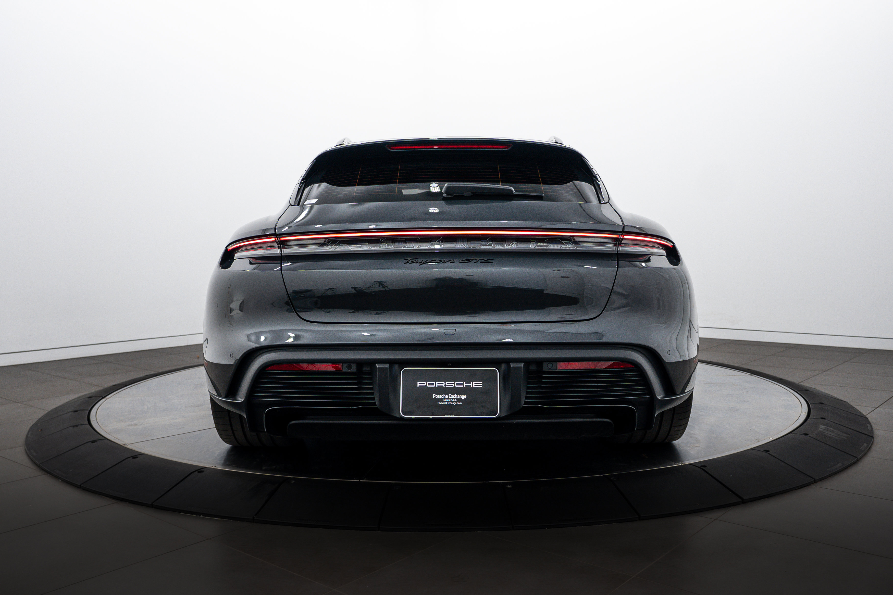 2024 Porsche Taycan GTS Sport Turismo photo 3