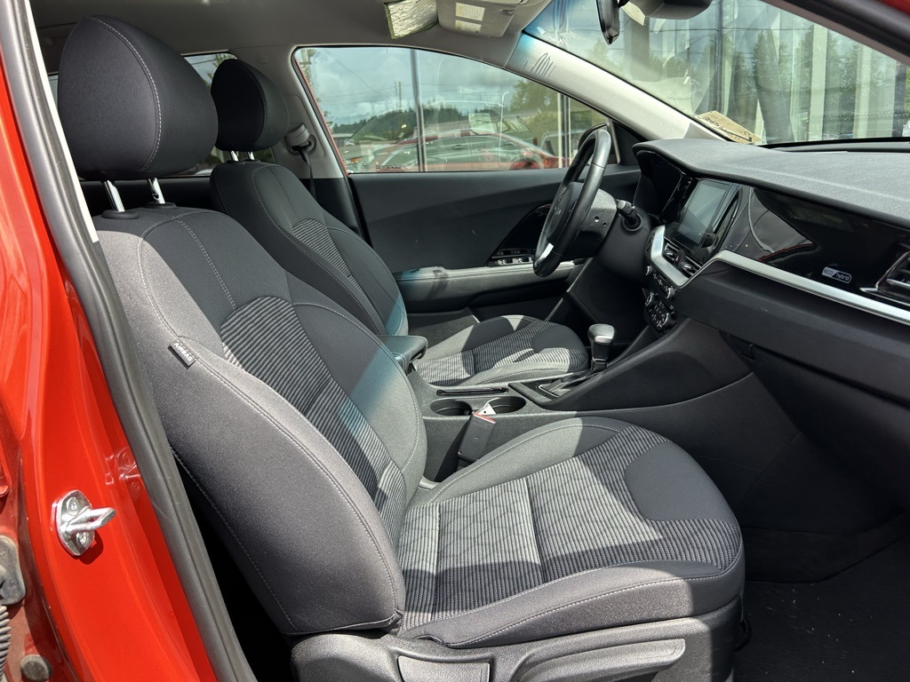 2022 Kia Niro LXS photo 27