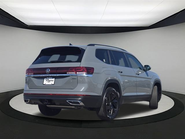 2025 Volkswagen Atlas SE Technology photo 5