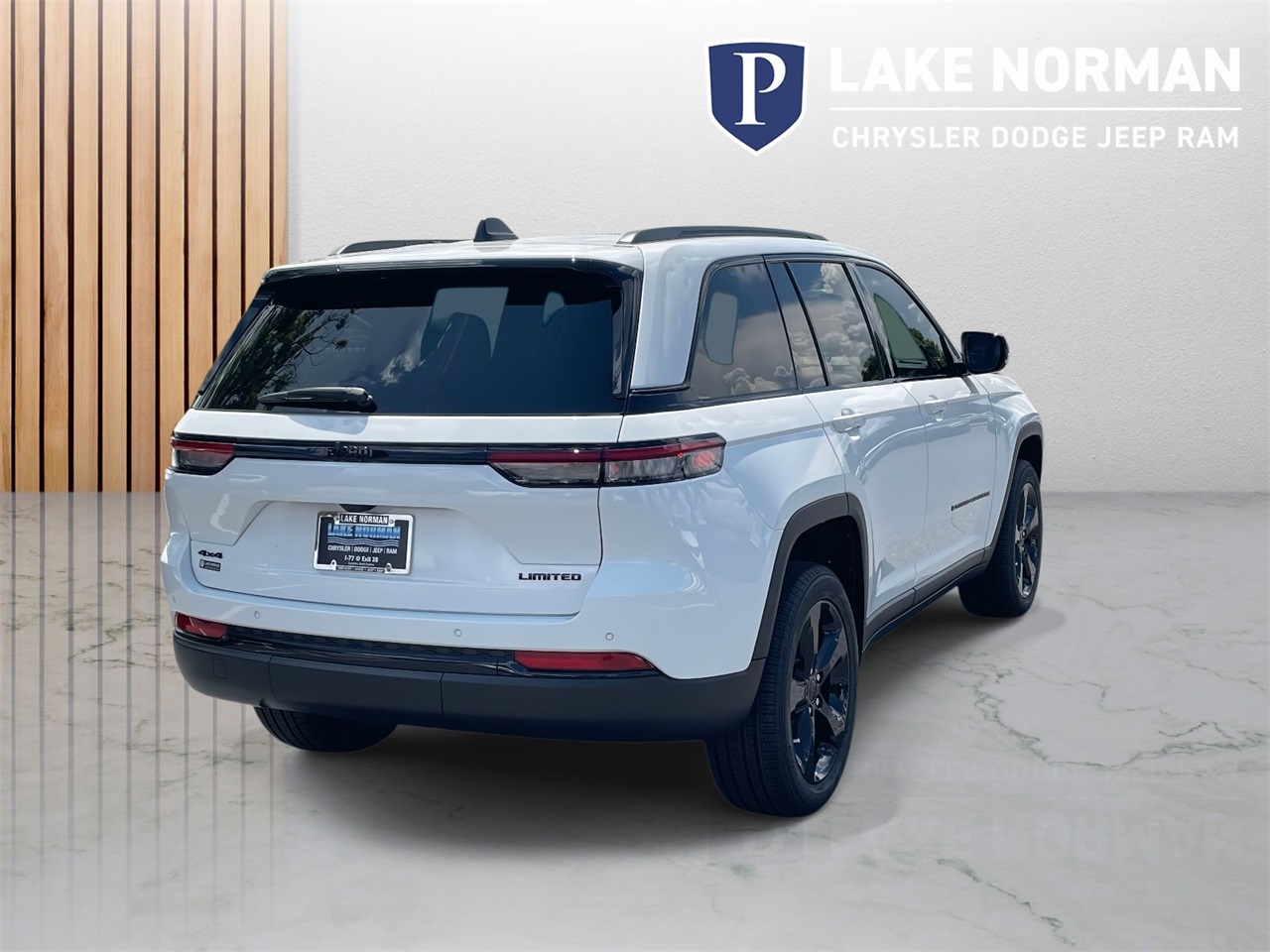 2025 Jeep Grand Cherokee Limited photo 4