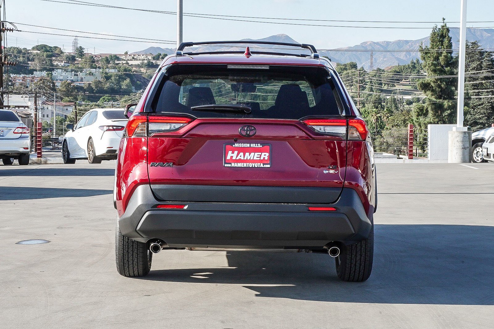 2025 Toyota RAV4 Hybrid LE photo 4