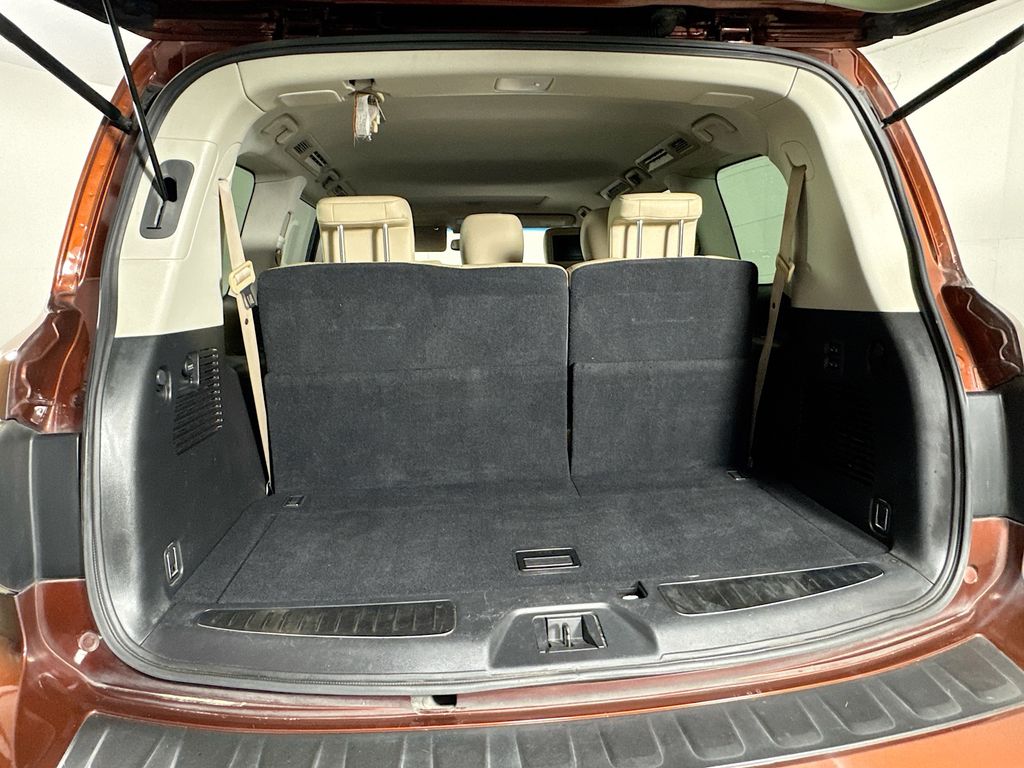 2017 Nissan Armada Platinum photo 28