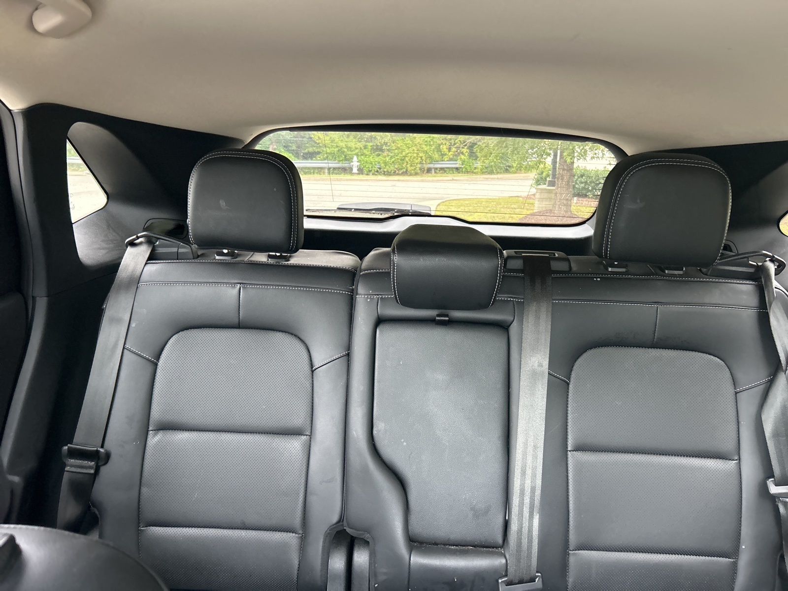 2020 Ford Escape SEL photo 24