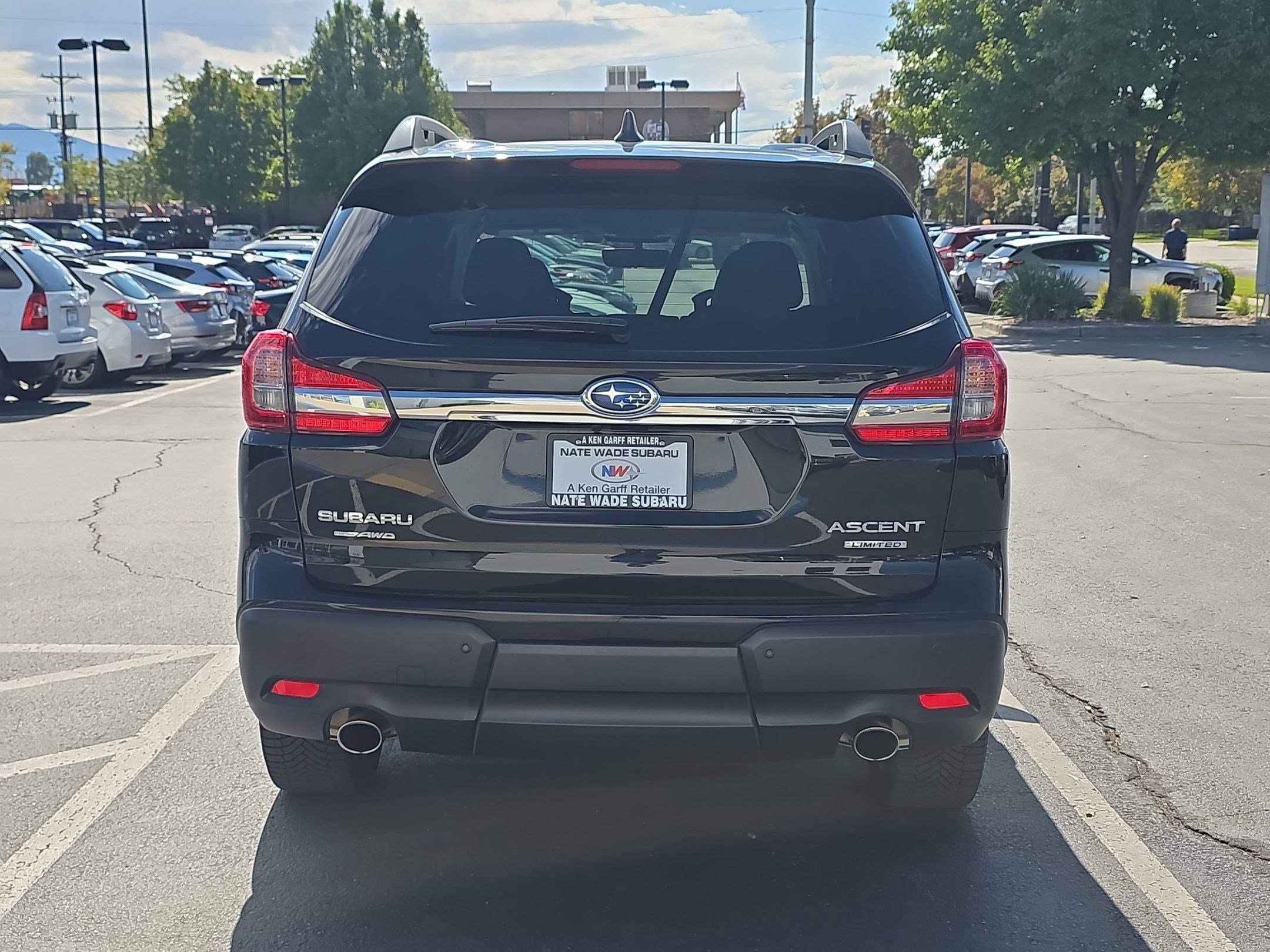 2022 Subaru Ascent Limited photo 4