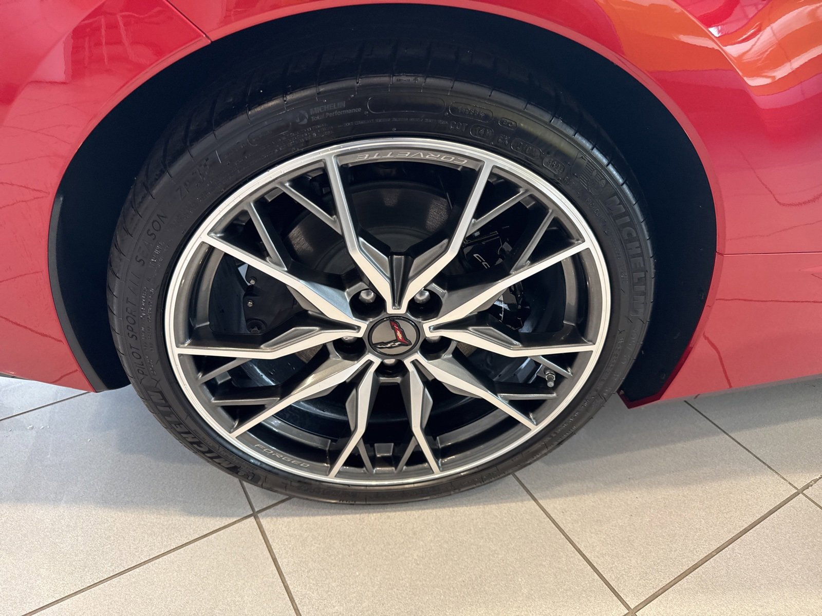 2025 Chevrolet Corvette 2LT photo 11