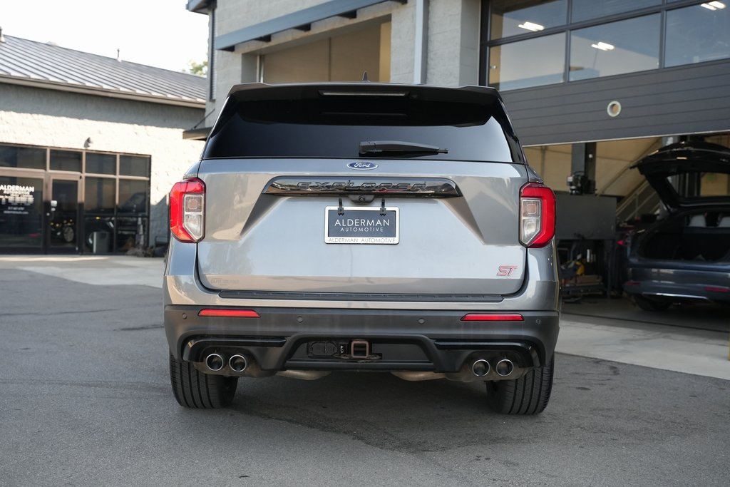 2022 Ford Explorer ST photo 11