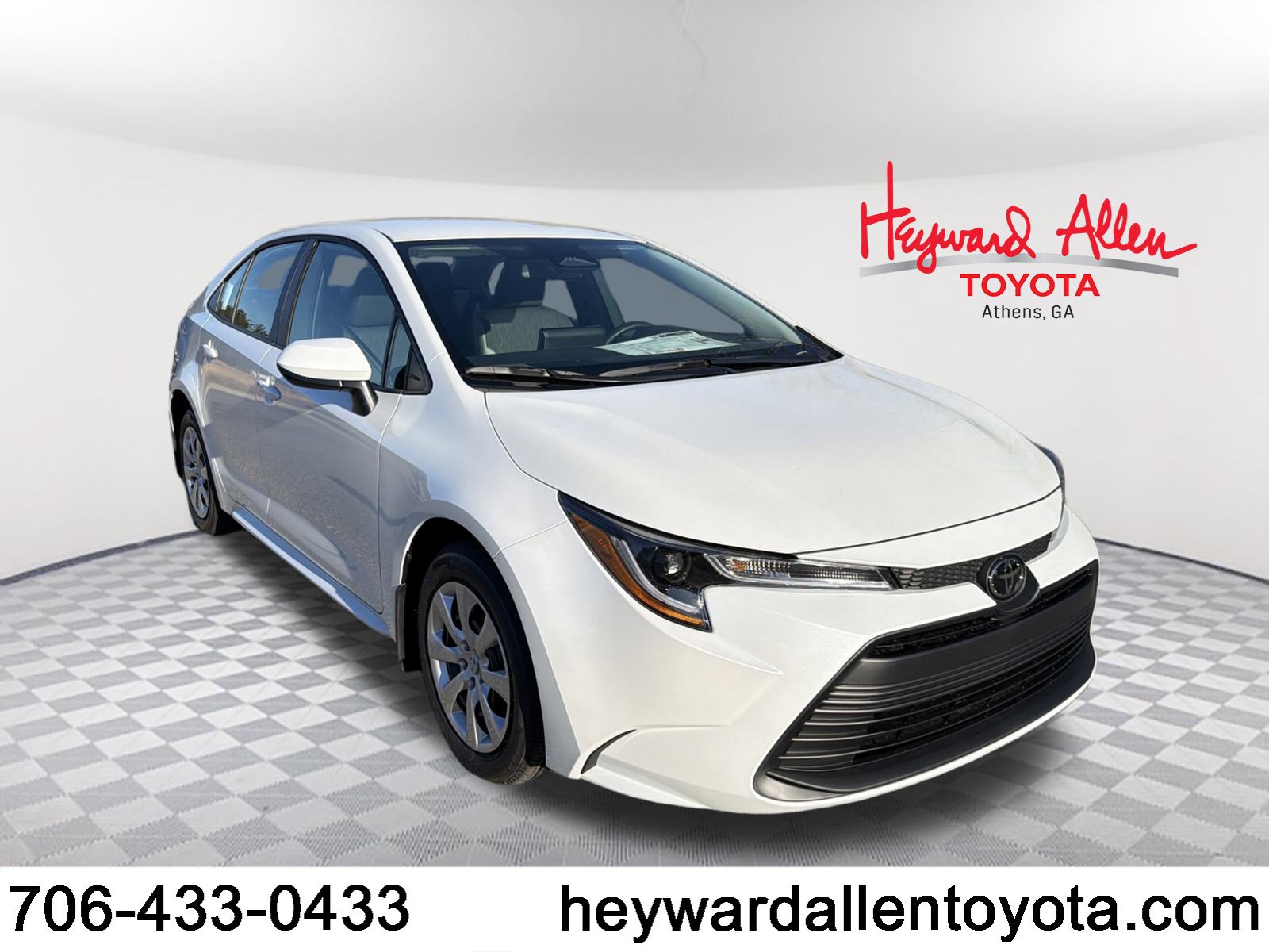 2026 Toyota Corolla LE's photo