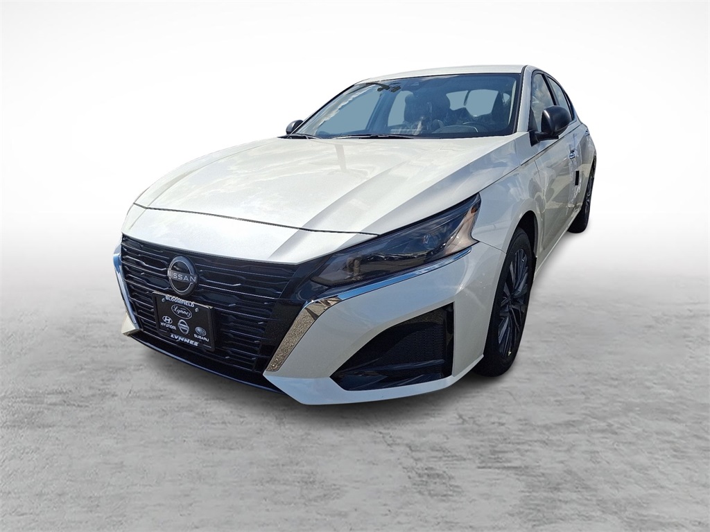 2025 Nissan Altima SV photo 3