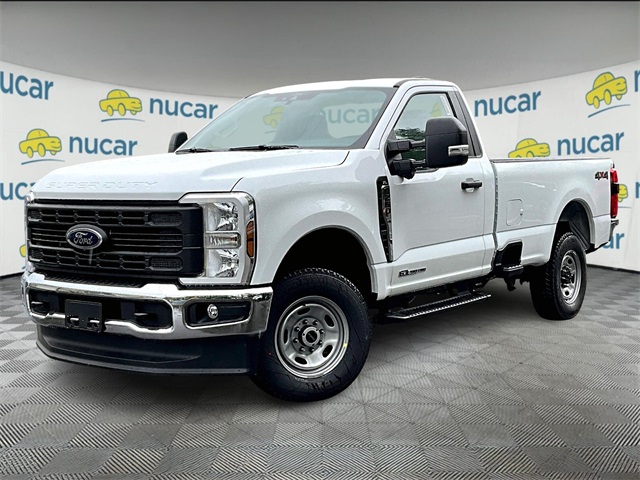 2025 Ford F-250 photo 2