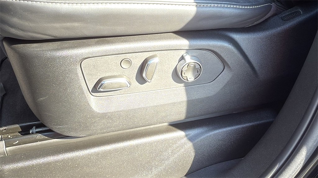 2024 Cadillac Escalade Sport Platinum photo 4