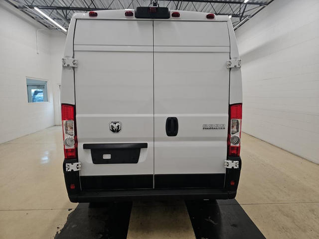 2024 Ram ProMaster 2500 photo 4