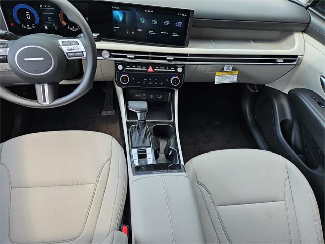 2026 Hyundai Tucson SEL photo 8
