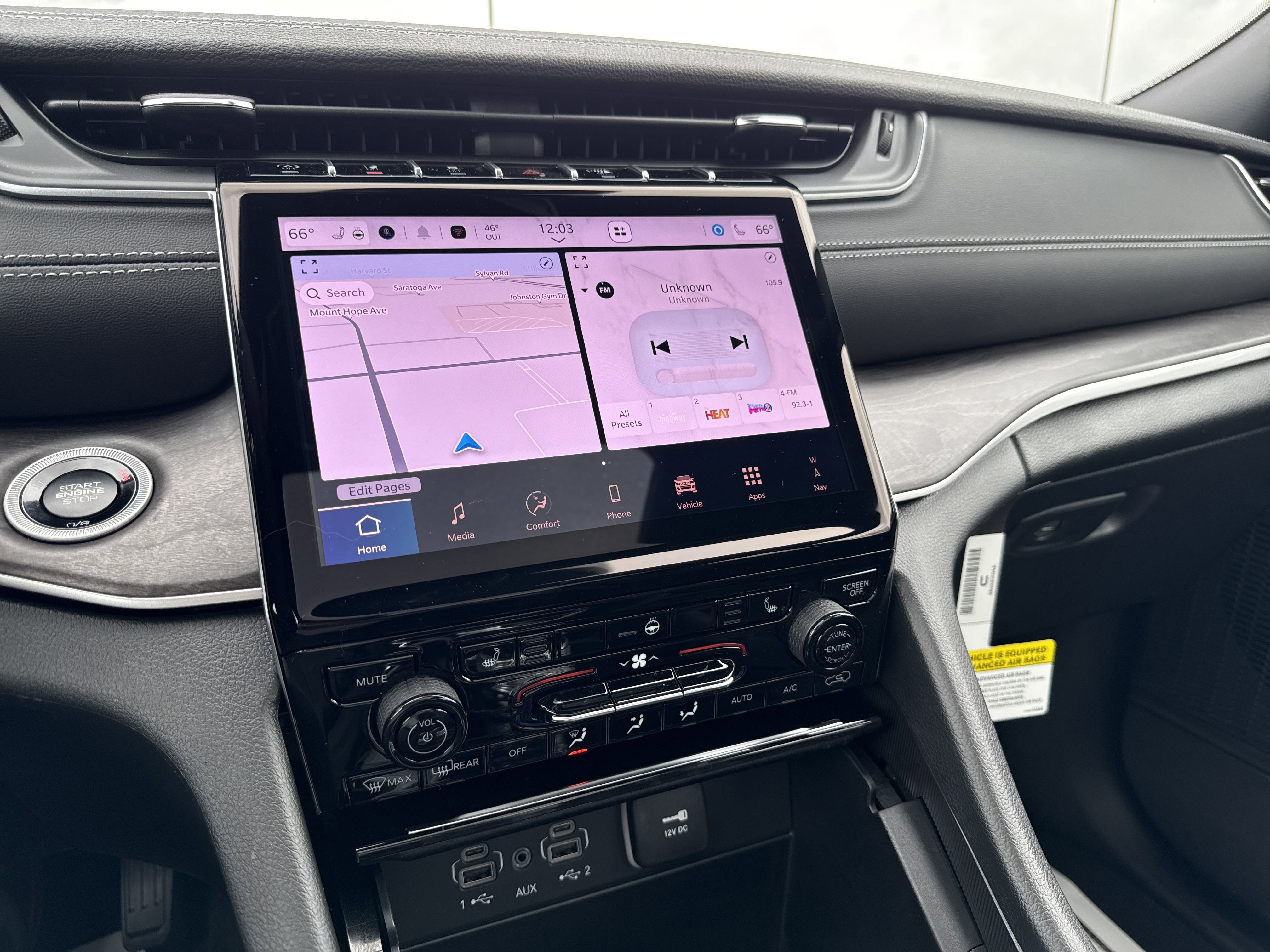 2025 Jeep Grand Cherokee Limited photo 4