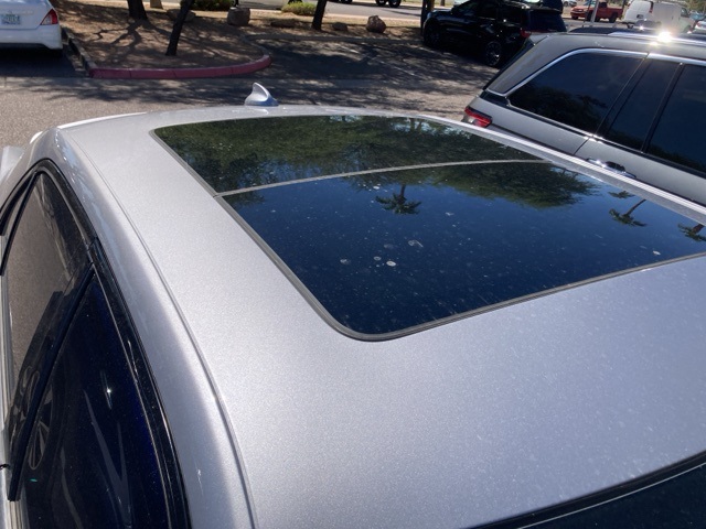 2018 Chrysler 300 S photo 12