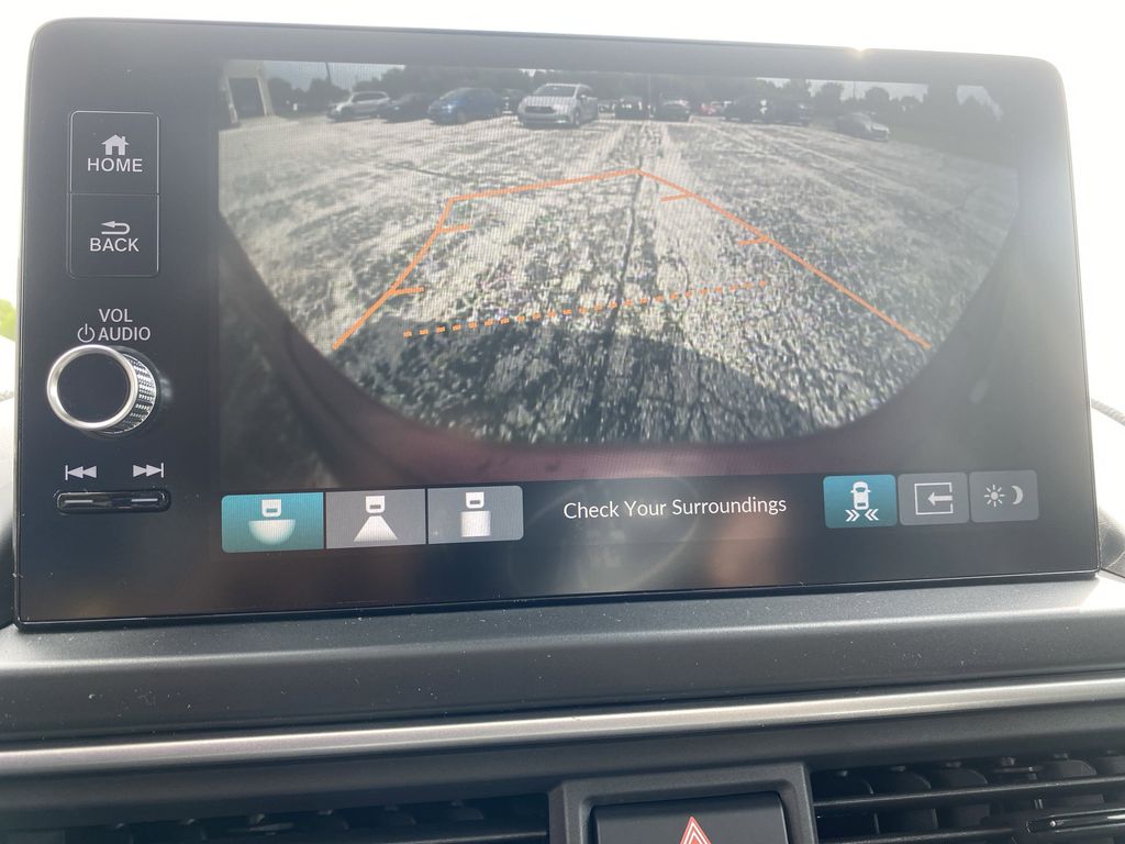 2025 Honda Pilot Touring photo 9
