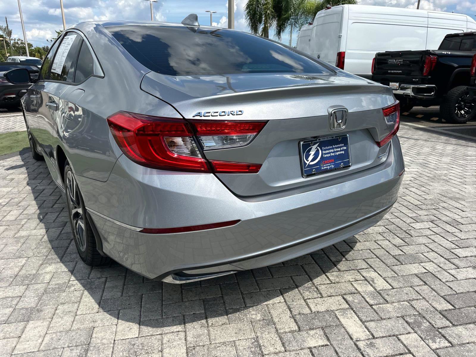 2020 Honda Accord Hybrid EX-L photo 9