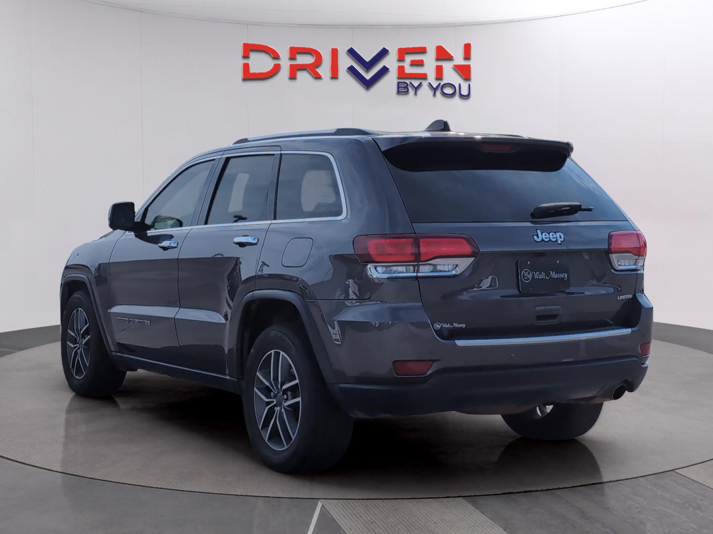 2021 Jeep Grand Cherokee Limited photo 2