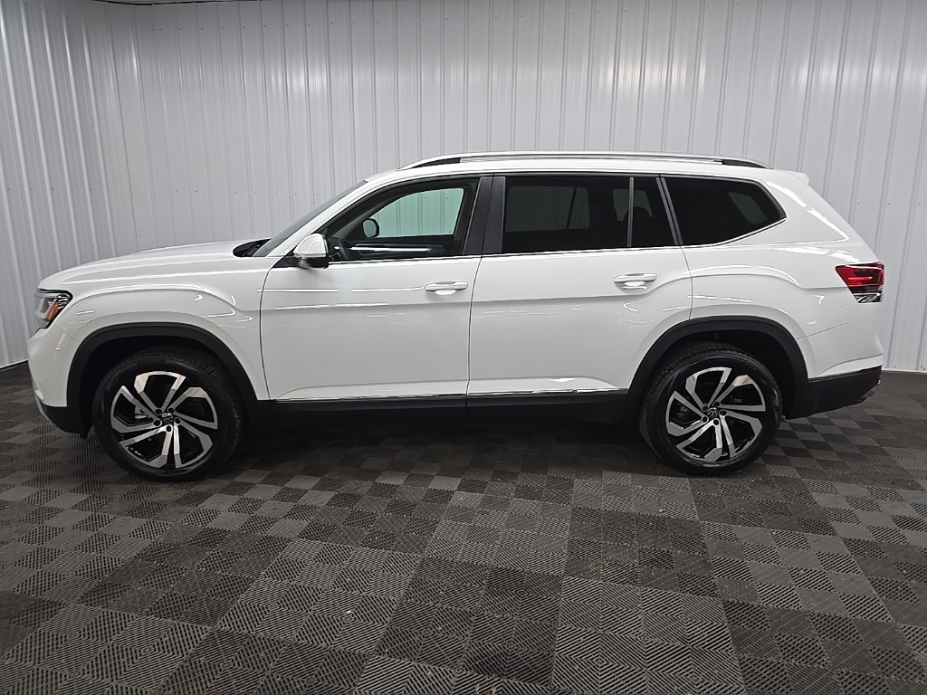 2022 Volkswagen Atlas SEL photo 5