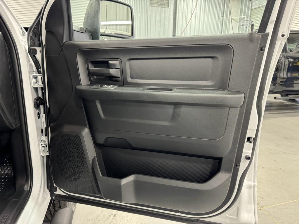2025 Ram 2500 Tradesman photo 25