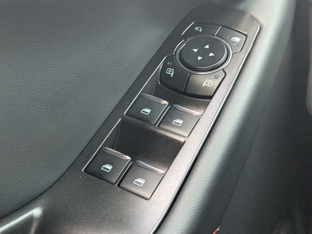 2025 Ford Explorer ST photo 27