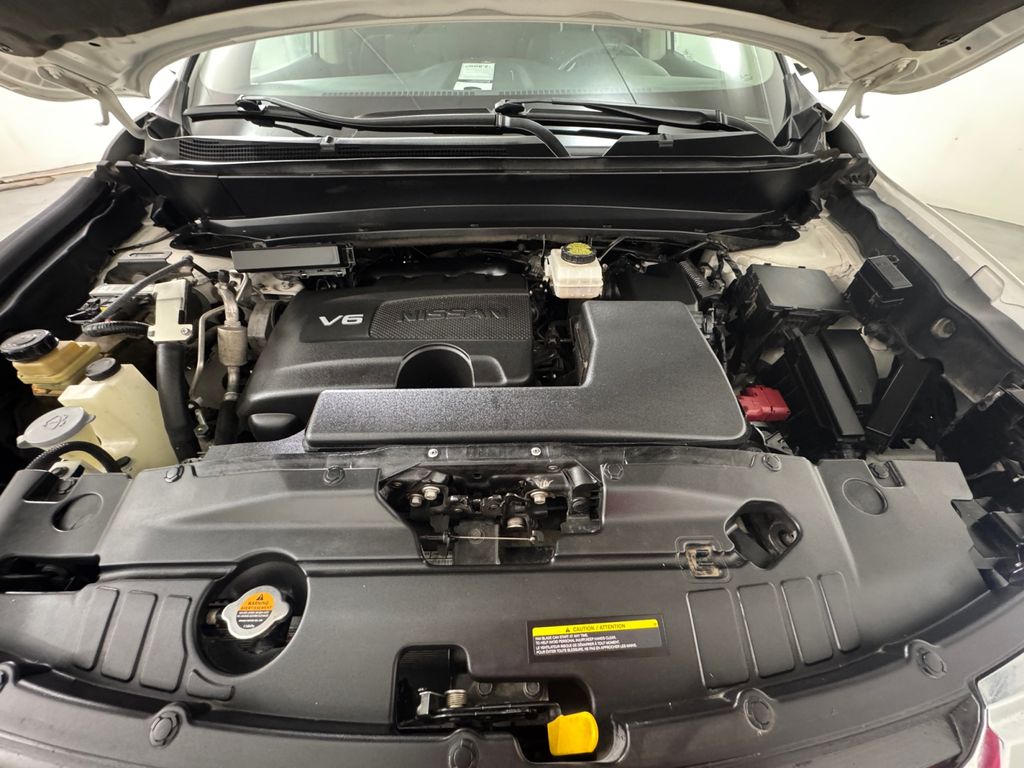 2020 Nissan Pathfinder SV photo 18