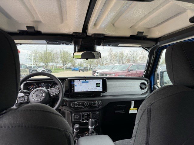 2025 Jeep Wrangler Sport S photo 26