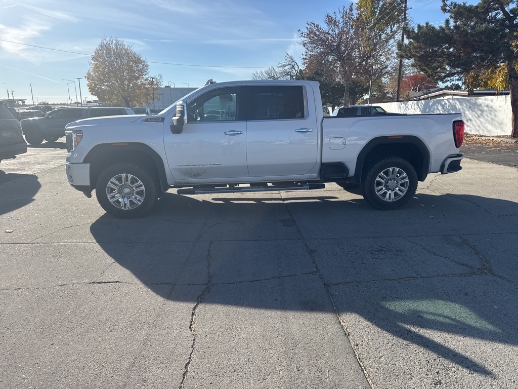 2022 Gmc Sierra 3500 HD Denali photo 2