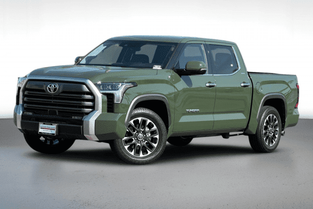 Tundra　英語版 Pre-Owned 2023 Toyota Tundra 4WD Limited Short Bed in
