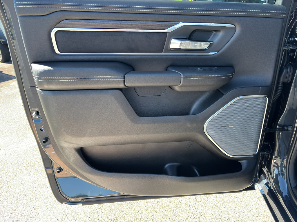 2026 Ram 1500 Laramie photo 21