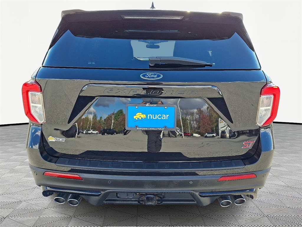 2020 Ford Explorer ST photo 4