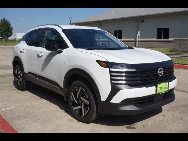 2026 Nissan Kicks SV's photo