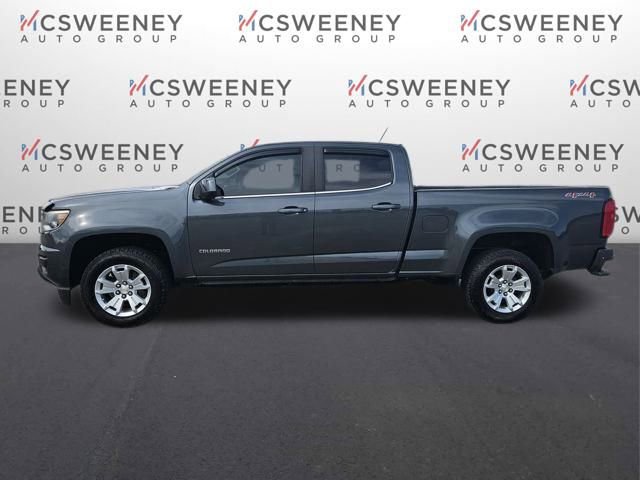 2017 Chevrolet Colorado LT photo 2
