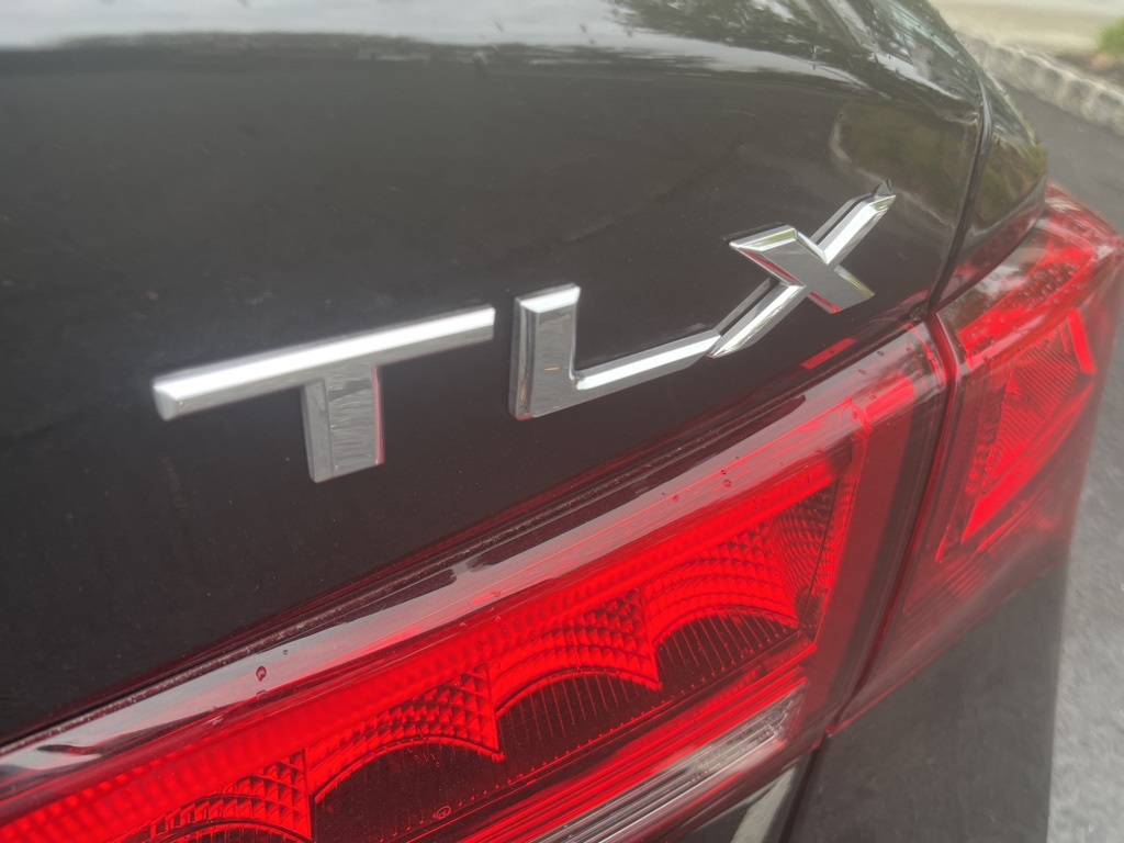 2019 Acura TLX photo 7