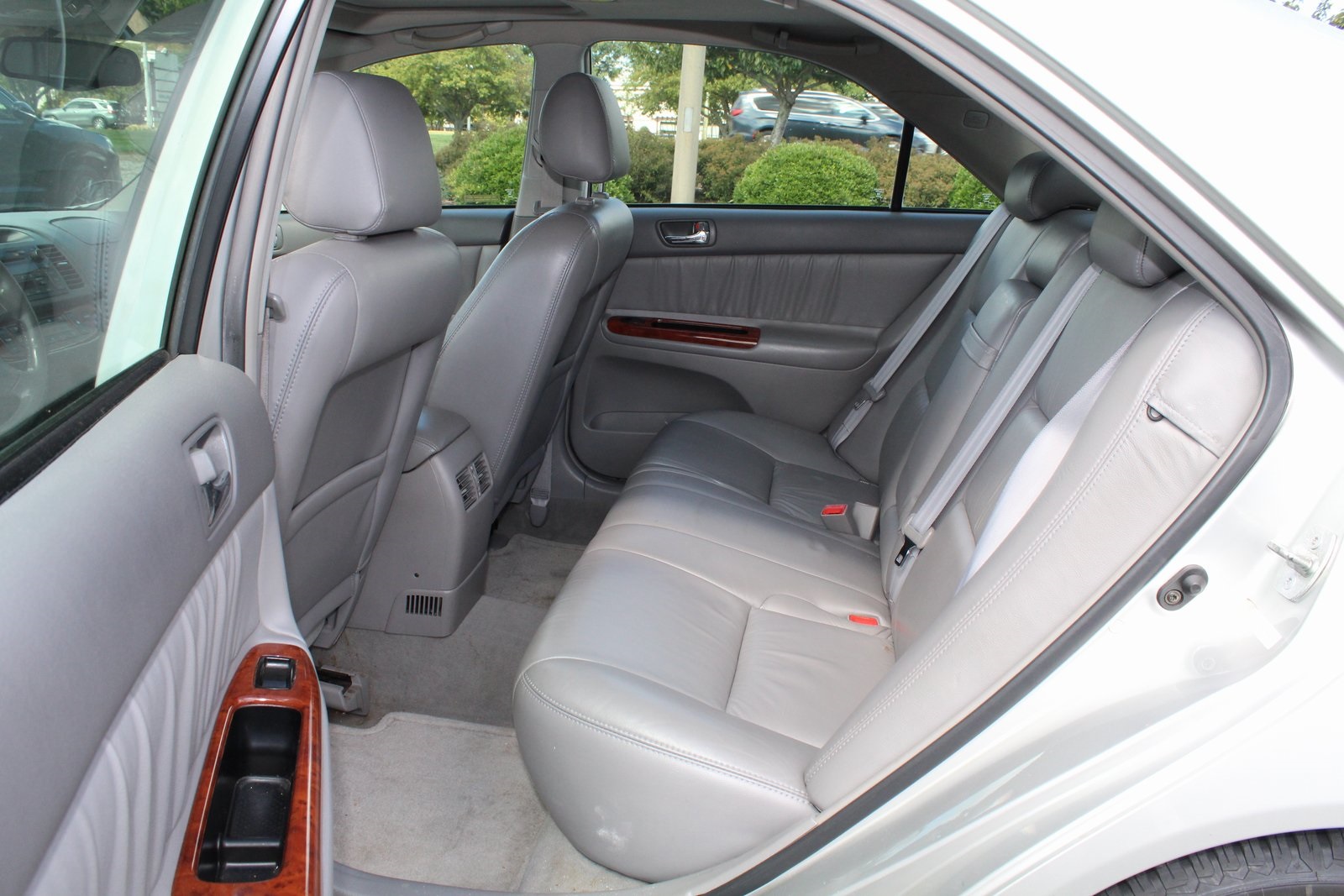 2003 Toyota Camry XLE photo 4