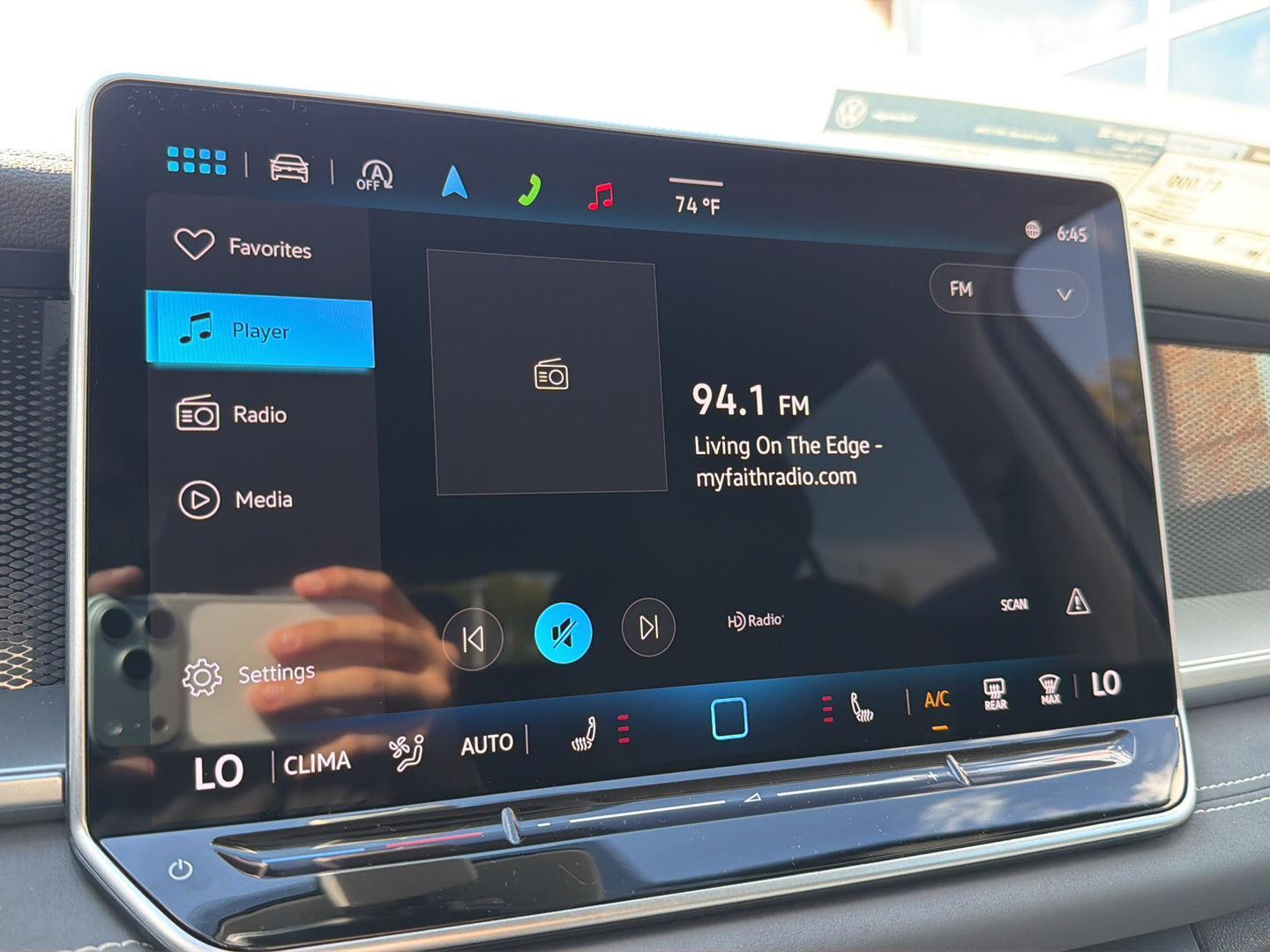 2025 Volkswagen Tiguan SE photo 15